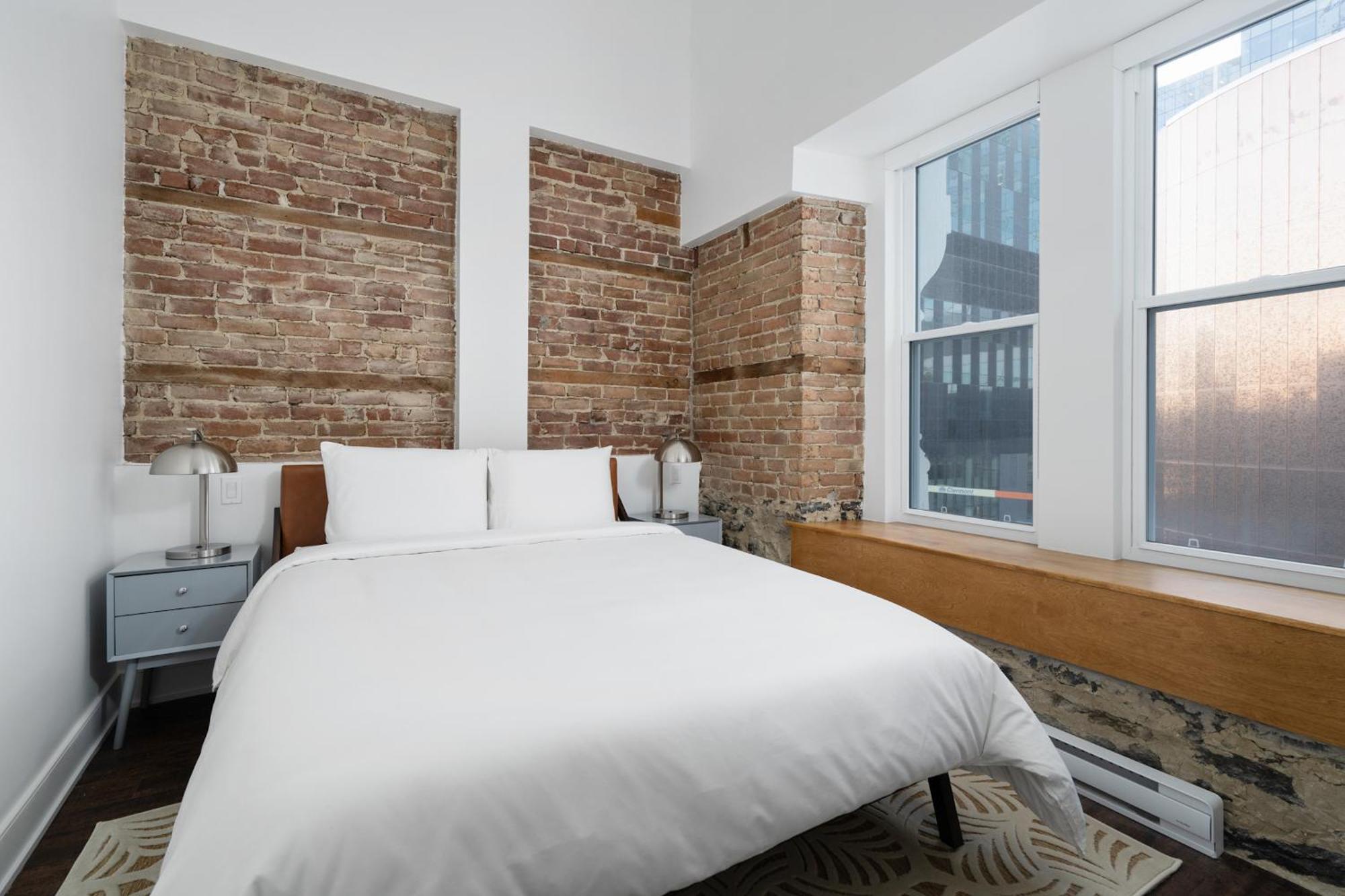 Sonder Gare Saint Denis Aparthotel Монреал Стая снимка